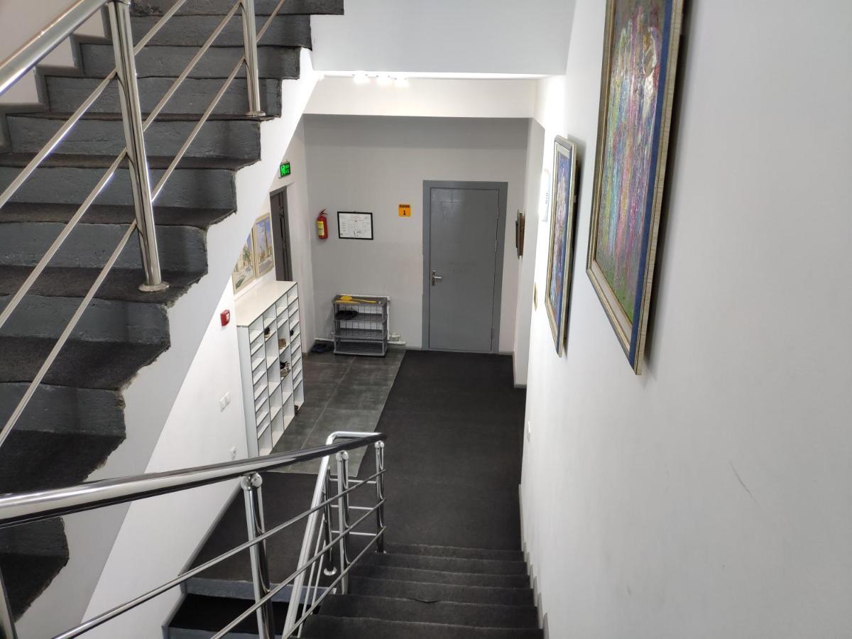 Jules Verne Hostel Tashkent Exterior photo