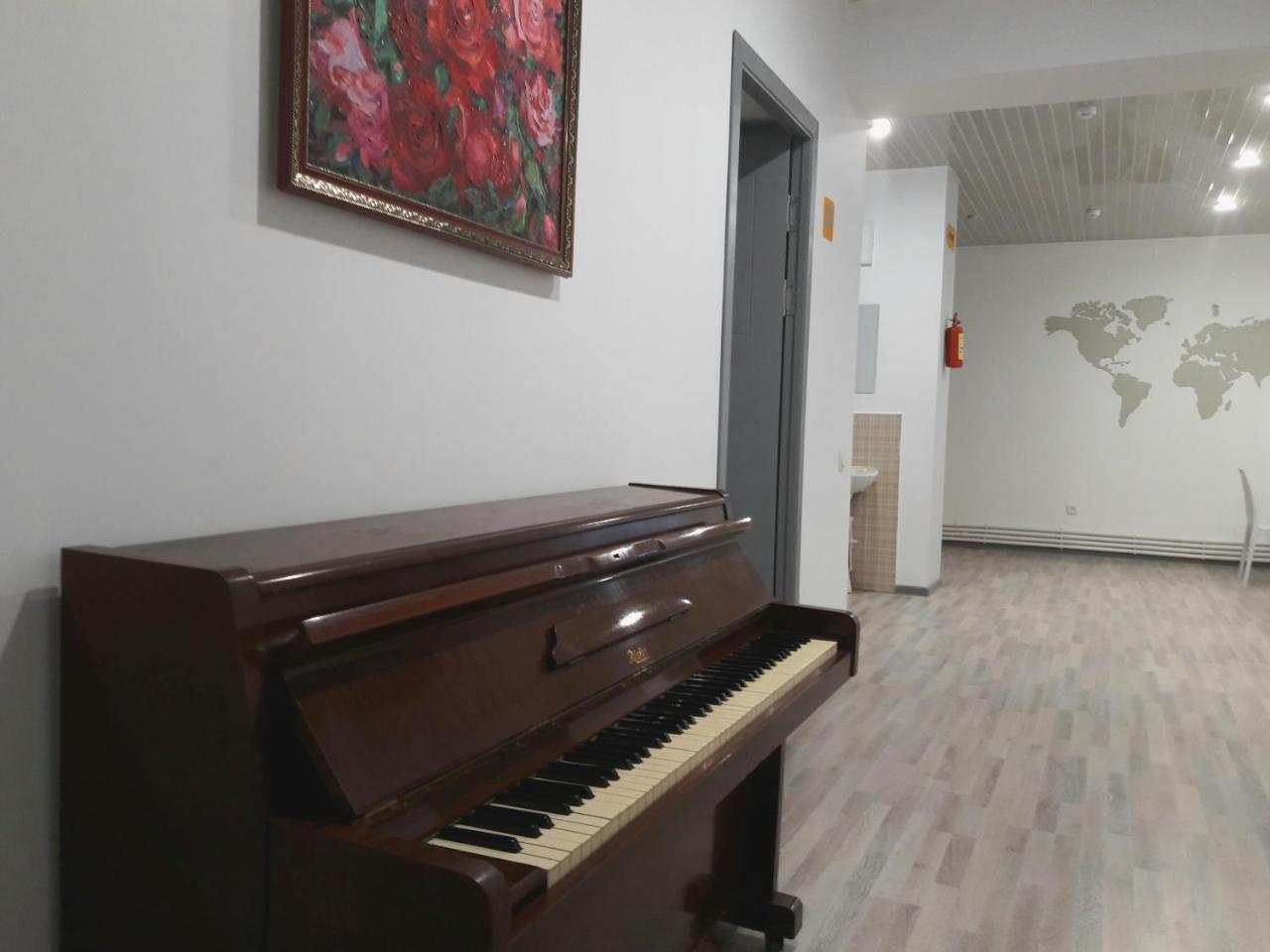 Jules Verne Hostel Tashkent Exterior photo